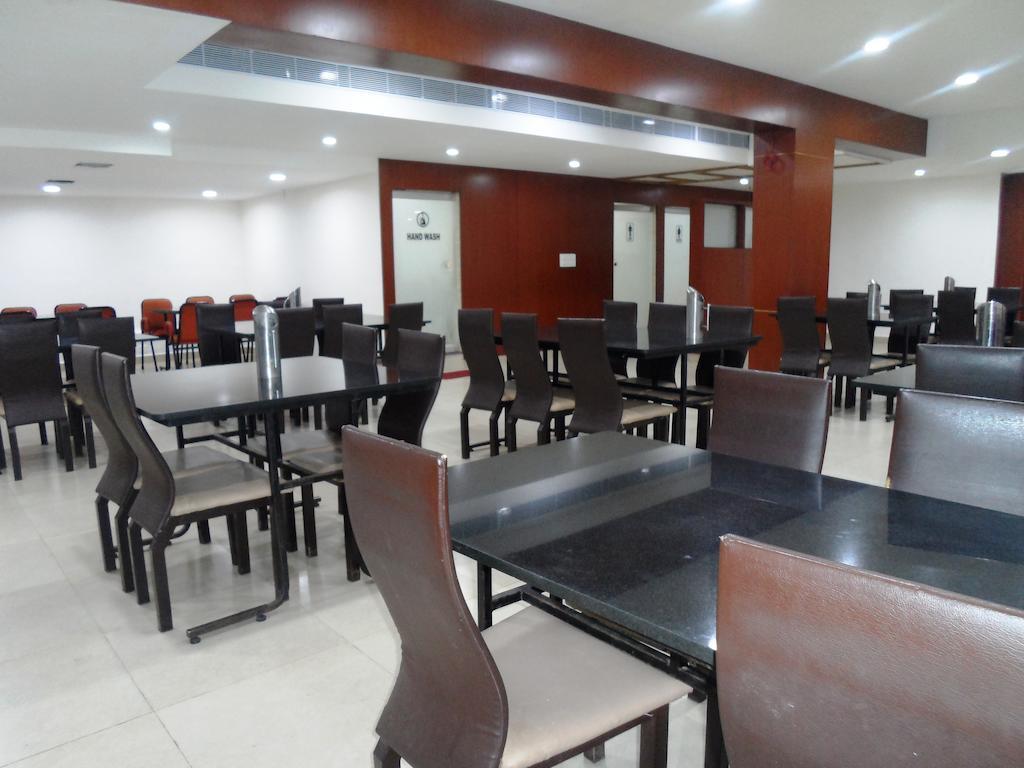 Hotel Bhimas Paradise Tirupati Extérieur photo
