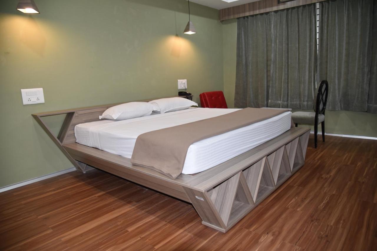 Hotel Bhimas Paradise Tirupati Extérieur photo